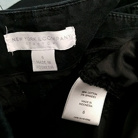 NEW YORK & CO Black stretch capri/cropped pants - Picture 5 of 8